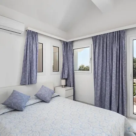 Sutherlea Villa *